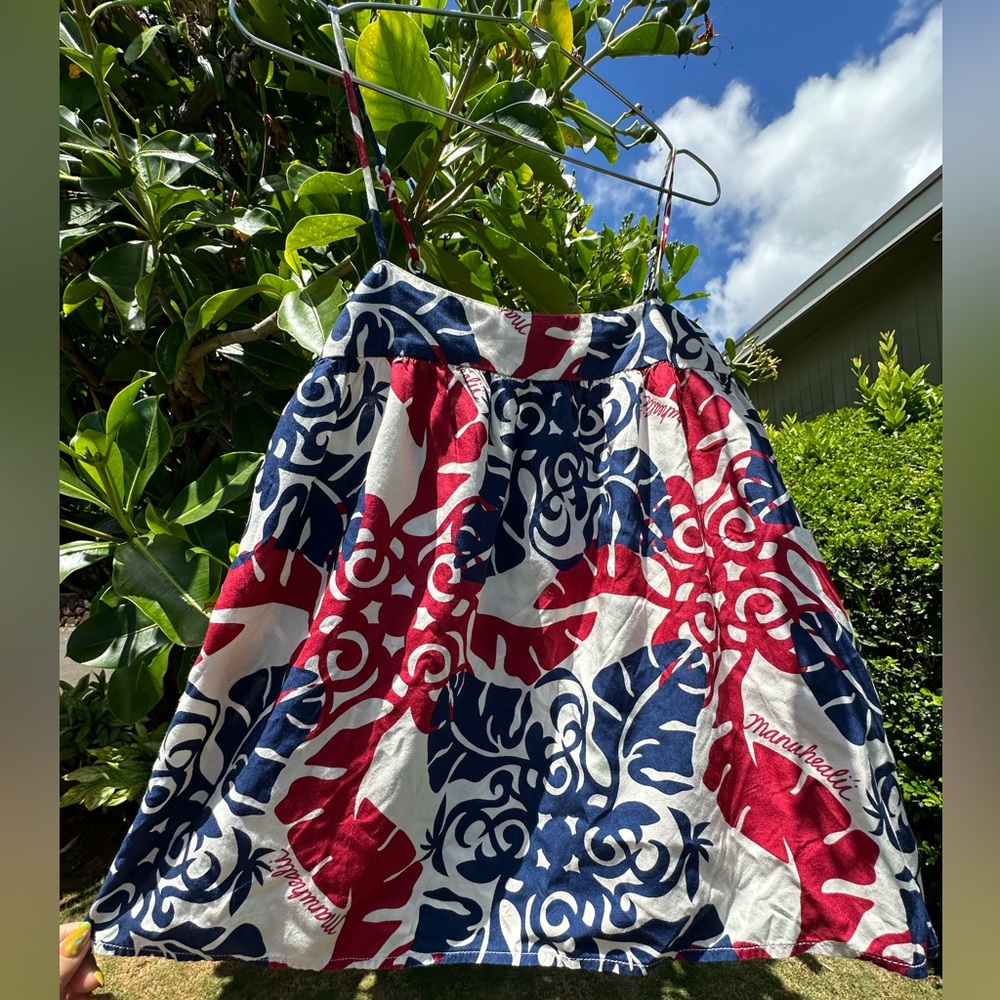 Manuhealii Tank Top